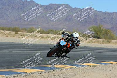 media/Mar-24-2025-Moto Forza (Mon) [[57ce5c5cff]]/2-Intermediate Group/Session 3 (Turn 6 Inside)/